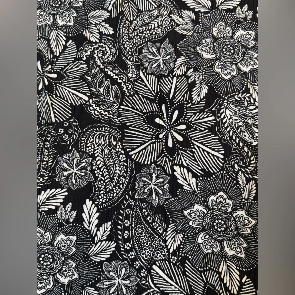 Sag Harbor Whimsigoth Paisley Midi Skirt // B&W Boho Fairycore Flowy Skirt M